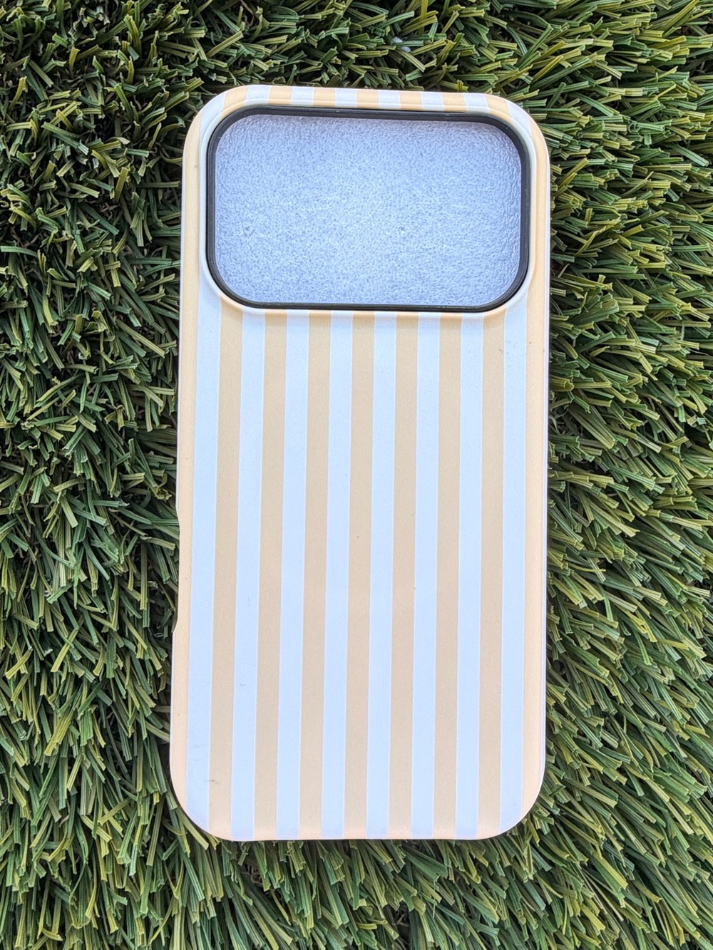 Flewfun Magnetic Case For IPhone 17 Pro yellow stripes